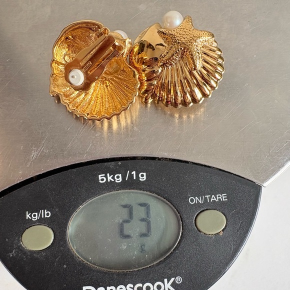 Vintage Avon Seashell Bracelet & Clip Earrings Set Gold Pearl Accent NIB 351 - Picture 16 of 16